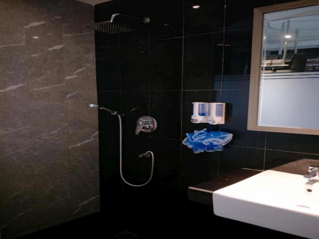 Octopuss Wellness Hotel & Spa Bentayan Экстерьер фото